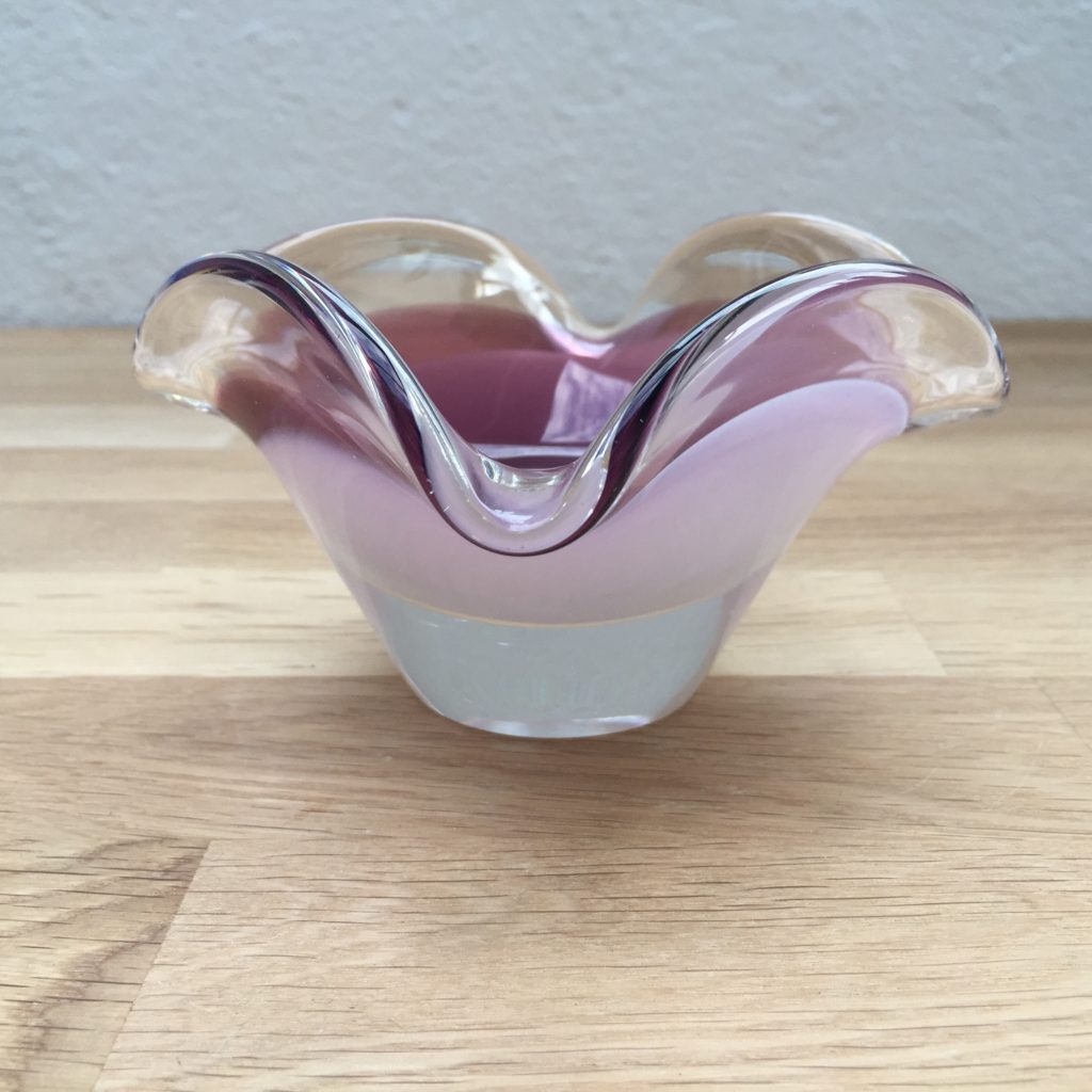 Glasskål rød blå gul